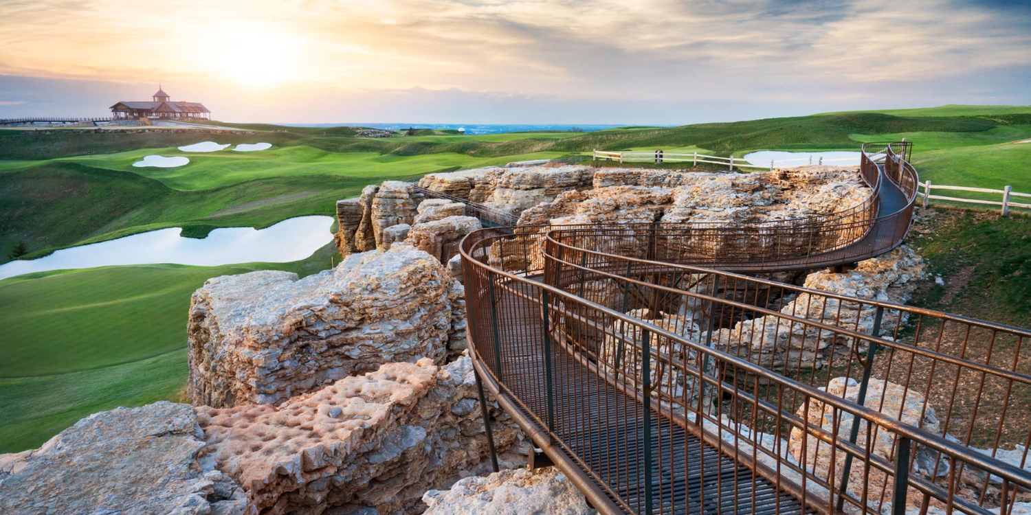 Mountain Top Course Golf in Hollister, Missouri